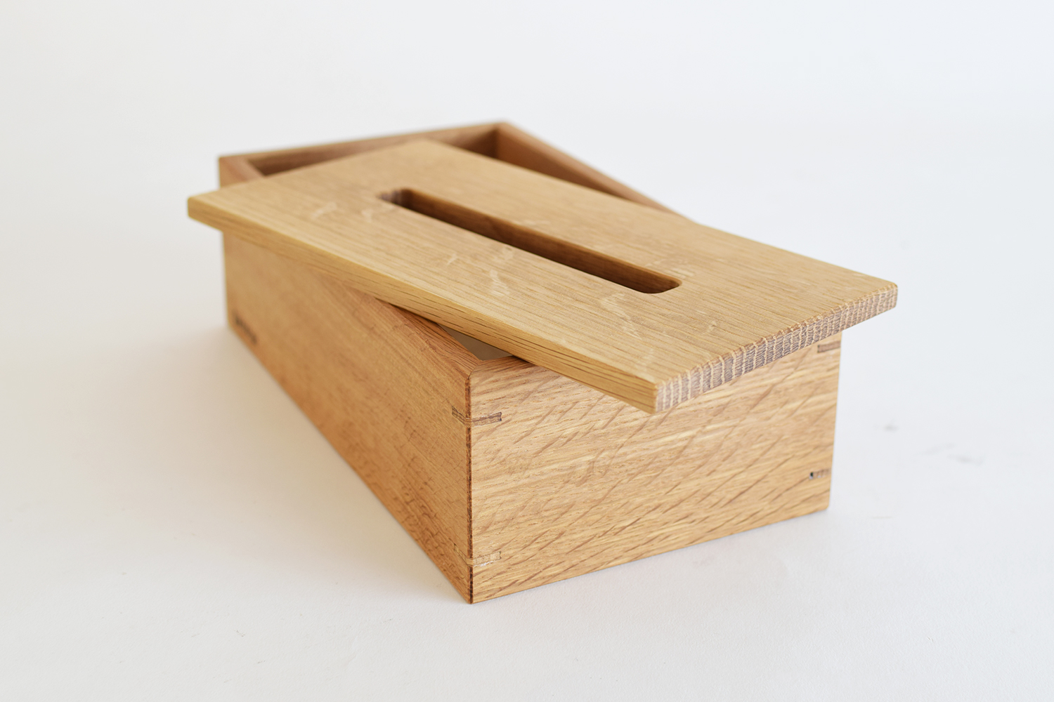 家具職人が作る無垢のおしゃれで上質なティッシュケース